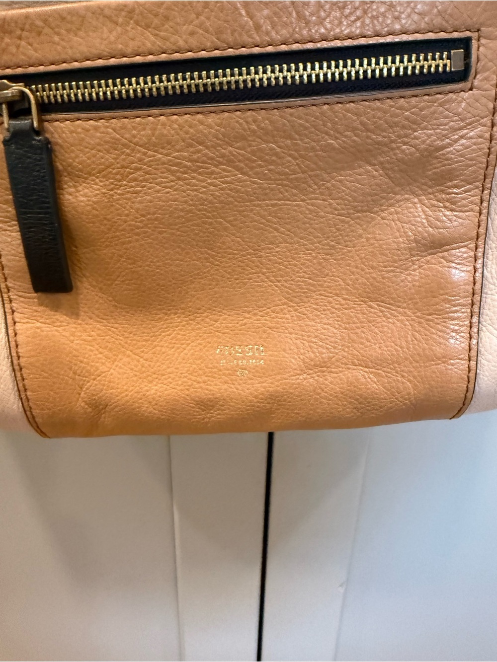 Fossil Two-Tone Tan and Cream Leather Crossbody with Black Strap - Picture 2 of 9